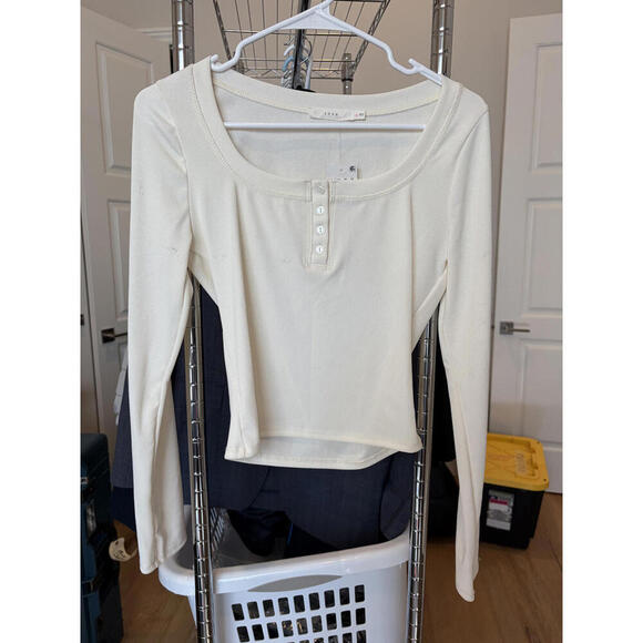 Lush Tops - LUSH Women's Long Sleeve Buttons size M *some marks